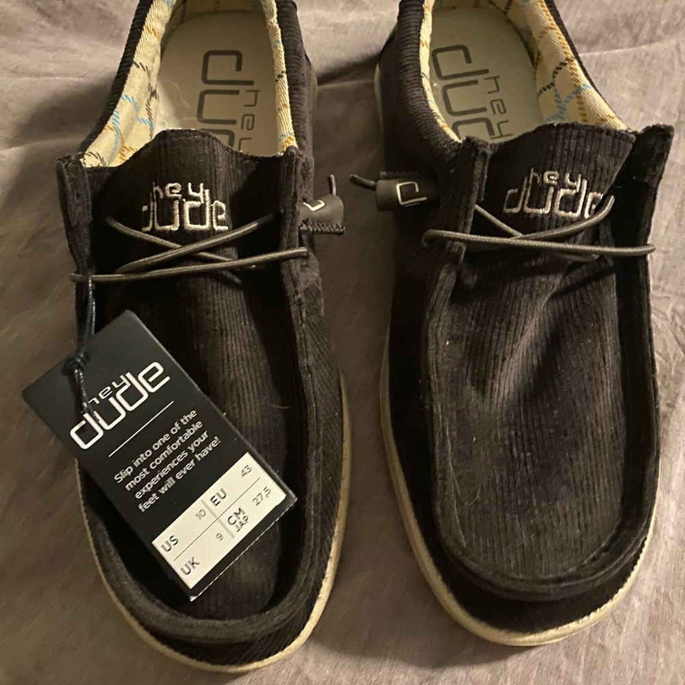 Hey dude mens shoes size 10